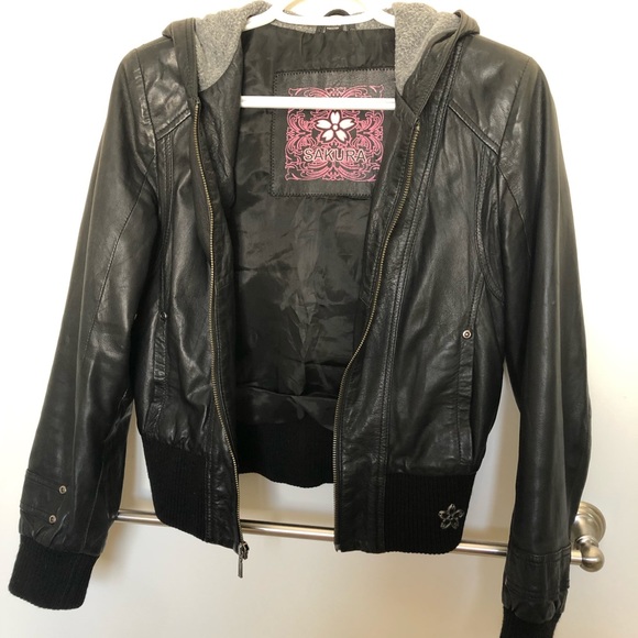 Leather jacket - Picture 1 of 1